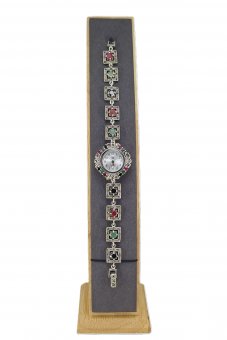 Ceas din argint cu pietre de radacina rubin, safir, smarald si marcasite