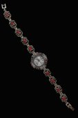 Ceas din argint cu pietre de radacina rubin, safir, smarald si marcasite